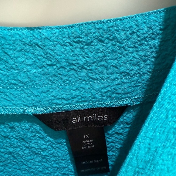 Ali Miles Turquoise Long Sleeve Top - Picture 4 of 4